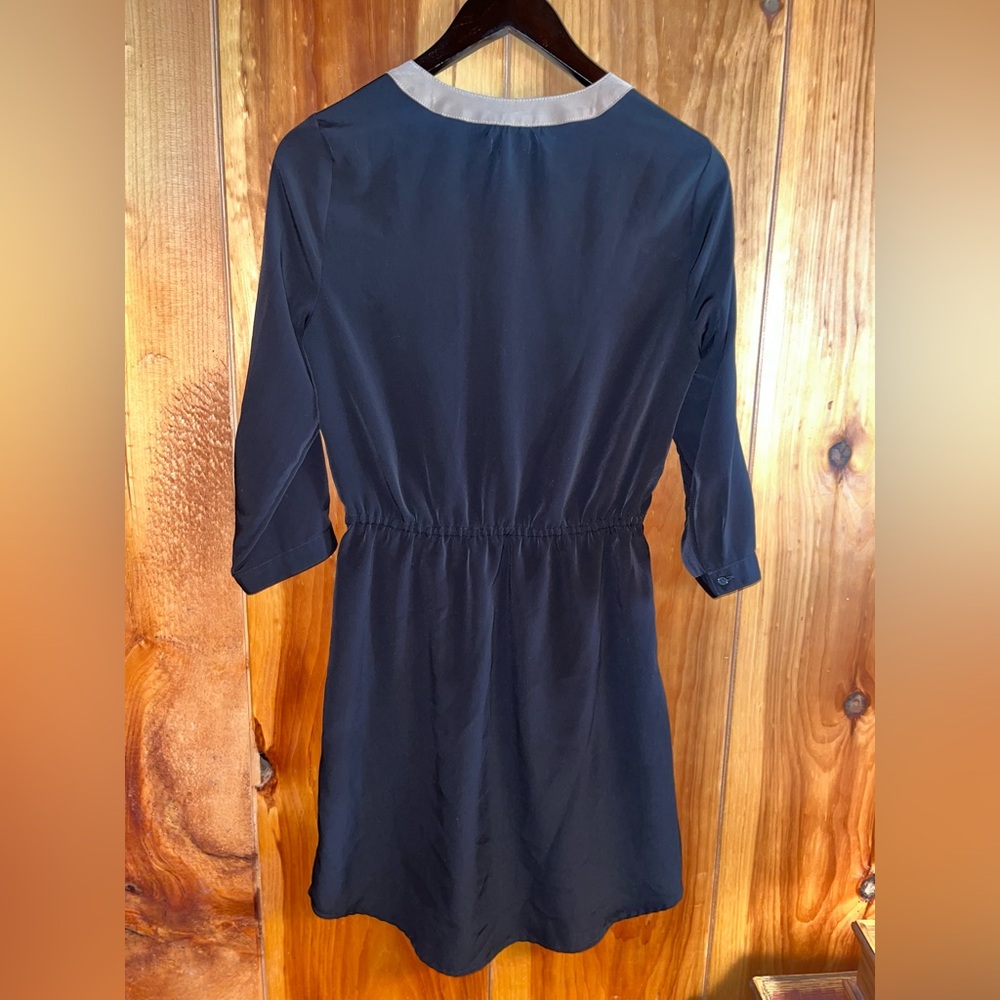 Dress - Picture 4 of 7